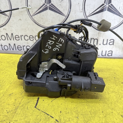 Замок задней правой двери  A2197300635 MERCEDES