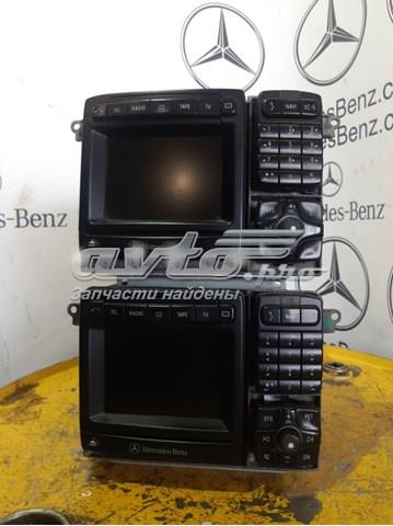 MERCEDES A2208203489 Магнитола (радио AM/FM) в наличии Чернигов