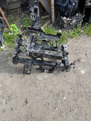 MERCEDES A2423424400 Балка крепления двигателя в наличии Львов