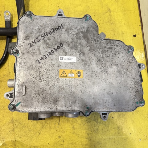 MERCEDES A2425407001 в наличии Кривой Рог