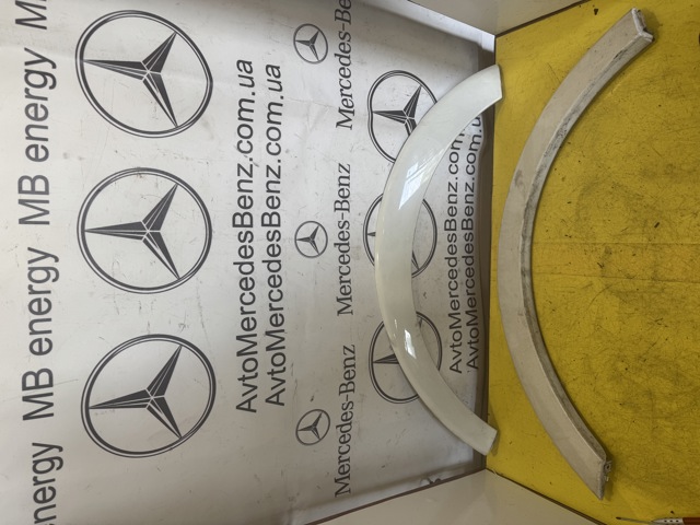 Молдинг задней арки крыла, левый A2428800121 MERCEDES
