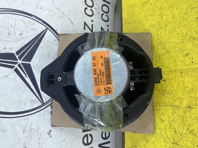 Динамик задней двери A2468200102 MERCEDES