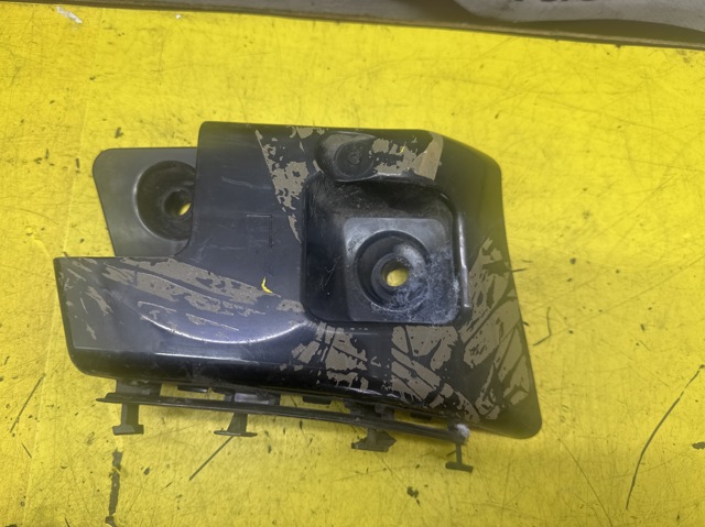 Крепление бамера левое A2468850165 MERCEDES