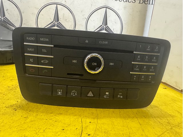 Блок кнопок центральной консоли A2469005115 MERCEDES