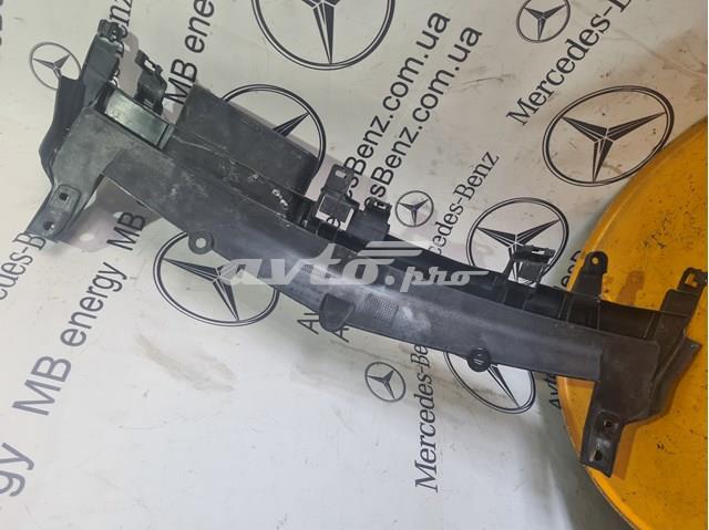 Воздухозаборник A2535001100 MERCEDES