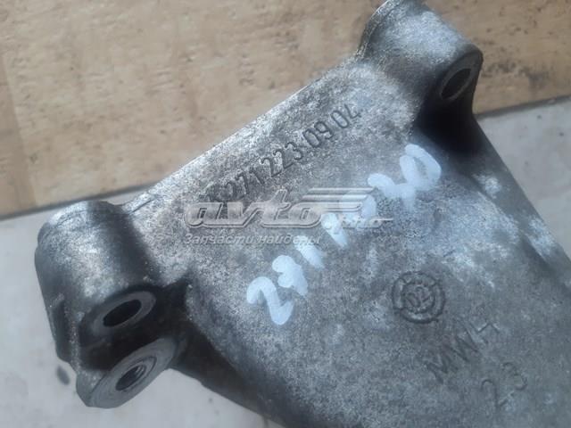 MERCEDES A2712230904 Кронштейн подушки (опоры) двигателя левой в наличии Кривой Рог