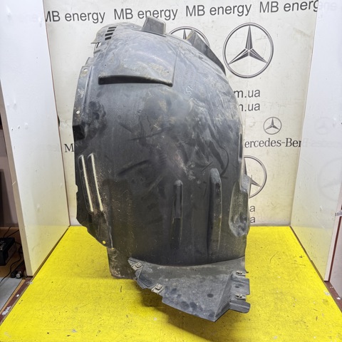 Подкрылок переднего крыла, правый передний A2926900130 MERCEDES