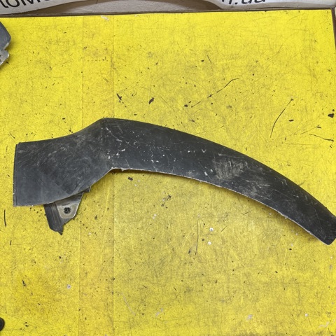 Накладка бампера переднего, левая A2928850300 MERCEDES