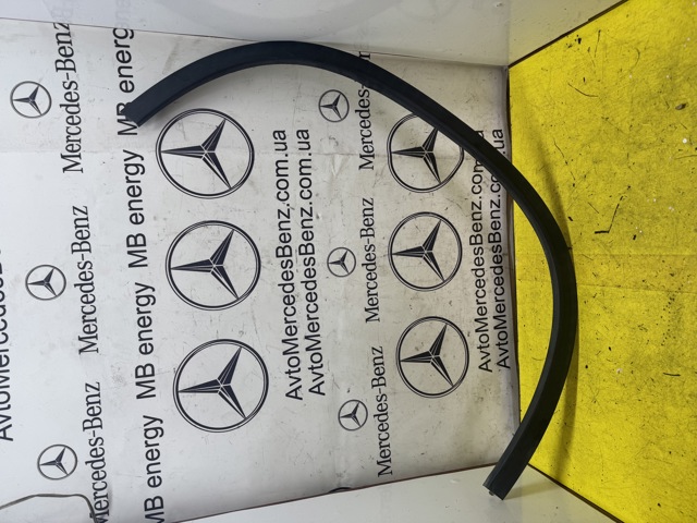 Накладка передней левой арки колеса A2928856522 MERCEDES