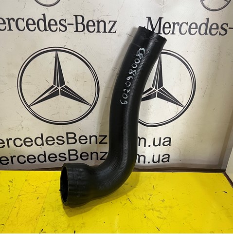 Патрубок воздушный, выход из турбины/компрессора (наддув) A6020980083 MERCEDES