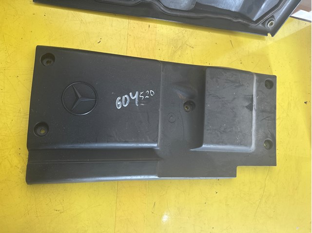 Крышка мотора декоративная A6050100467 MERCEDES
