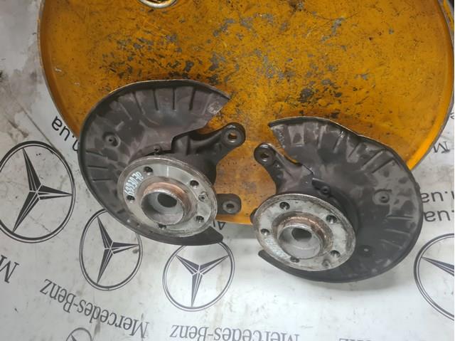 MERCEDES A6393300632 Цапфа (поворотный кулак) передний левый в наличии Ровно