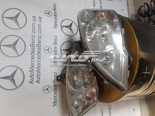 Фара Mercedes Viano
