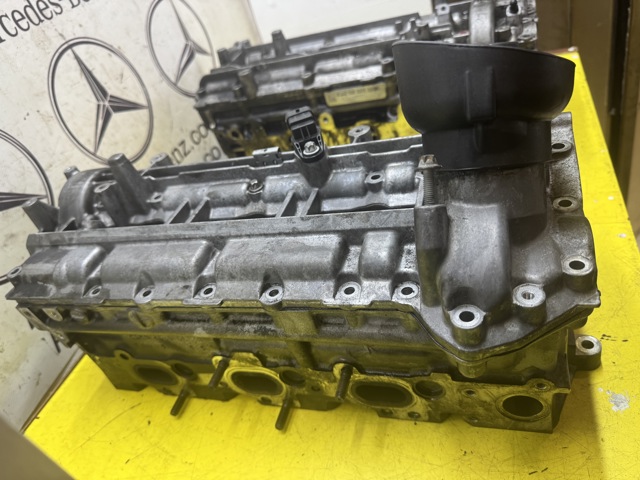 Головка блока цилиндров (ГБЦ), правая A6420103607 MERCEDES