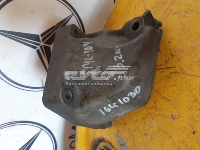 Кронштейн подушки (опоры) двигателя, левой A6422230204 MERCEDES