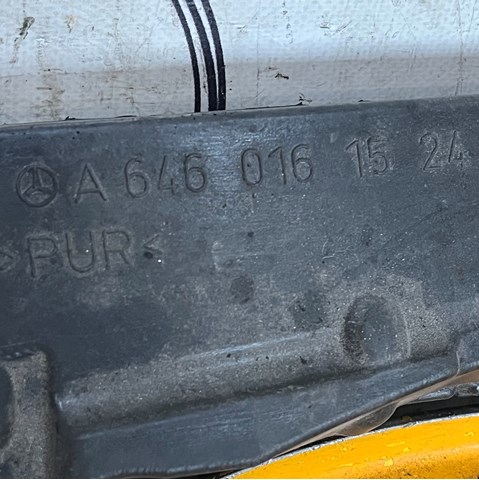 6460161524 MERCEDES Крышка двигателя купить в Николаев