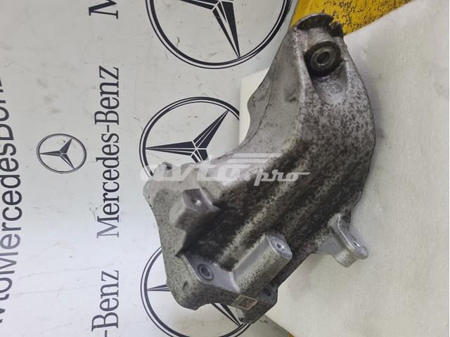 Кронштейн подушки (опоры) двигателя, левой A6512234204 MERCEDES