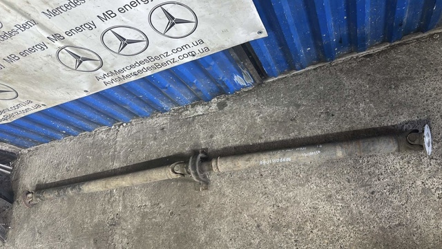 Карданный вал заднего моста A9014106606 MERCEDES