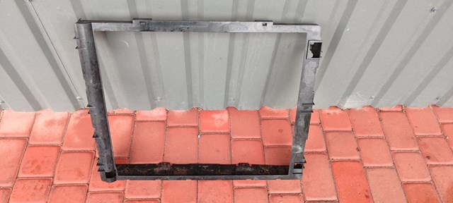 Рамка крепления радиатора кондиционера 1EA121281D VAG