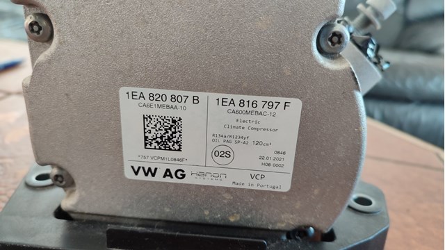 VAG 1EA820807B Компрессор кондиционера в наличии Кривой Рог