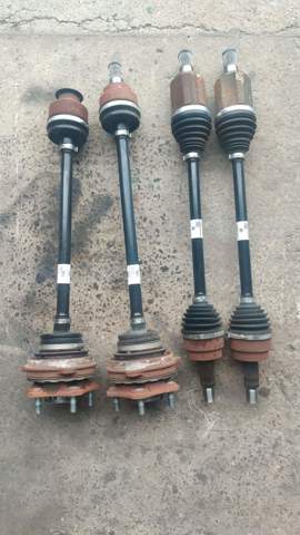 Полуось (привод) передняя 49500GI000 HYUNDAI