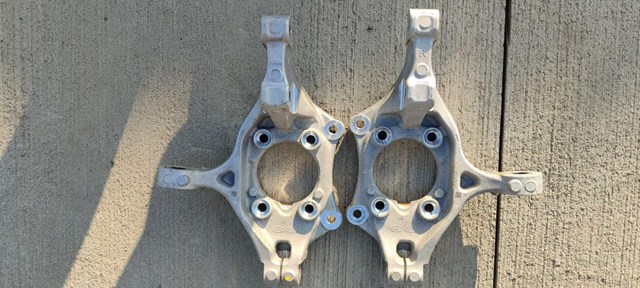 Цапфа поворотная левая 51710GI100 HYUNDAI