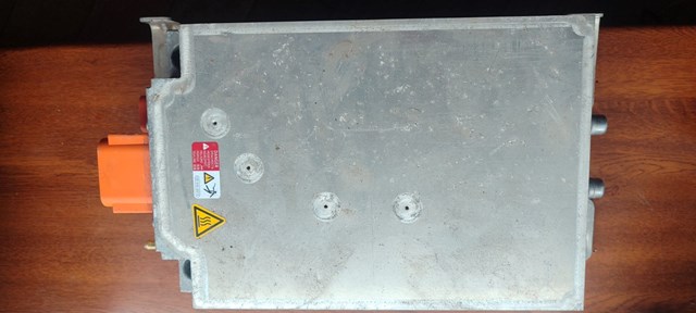 Модуль управления (ЭБУ) заряда основной батареи 5QE915684J VAG