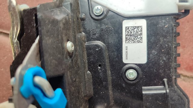 HYUNDAI 81410CV400 Замок двери задней левой в наличии Кривой Рог