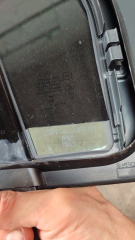 A2947201701 MERCEDES Стекло-форточка двери передней левой купить в Харьков