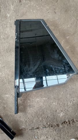 Задняя форточка левая A2947305902 MERCEDES