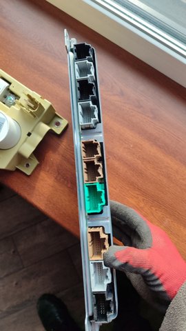 FORD LJ9814F092AA в наличии Полтава
