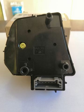 96700C1510 HYUNDAI Блок кнопочных переключателей рулевого колеса купить в Хмельницкий