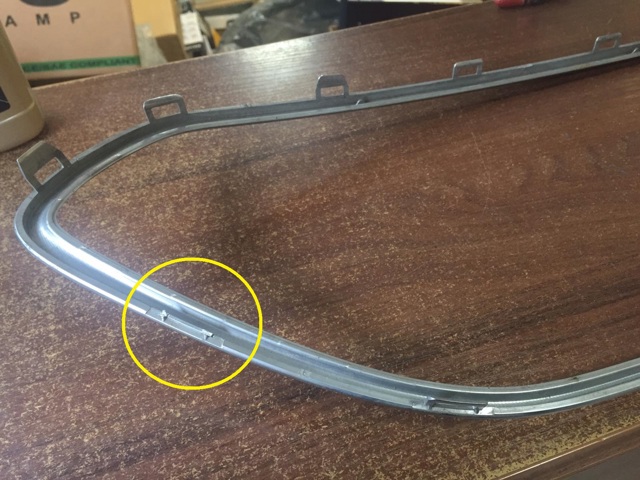 FORD DM5Z17K945BA Решетка бампера переднего верхняя в наличии Черкассы