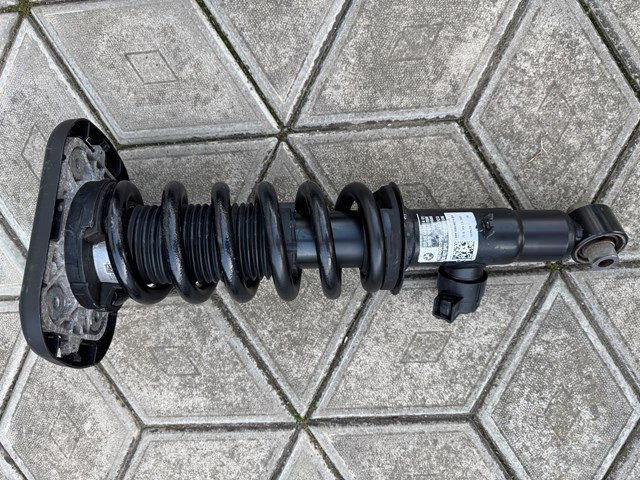 Амортизатор задний, правый 37106869024 BMW