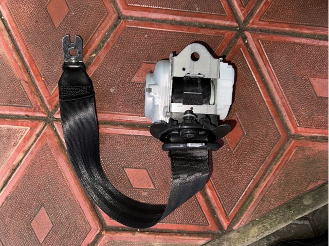 Ремень безопасности задний правый 4M0857806EV04 VAG