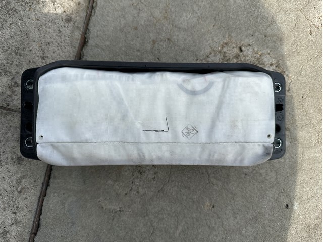 Подушка безопасности, пассажирская 4M0880204D VAG