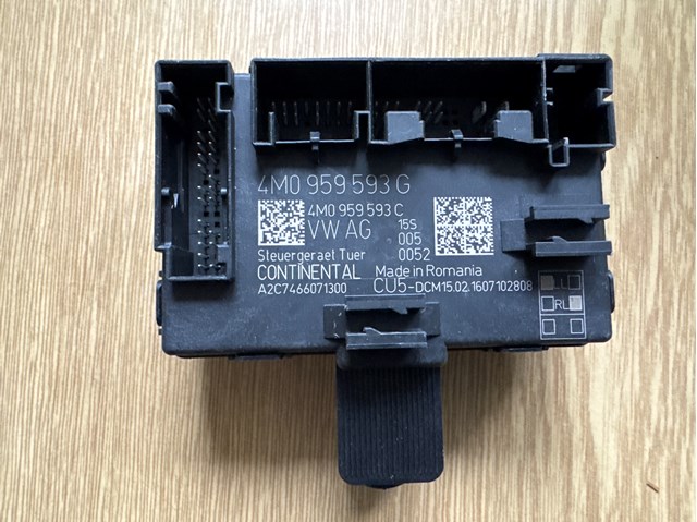 Блок комфорта передней двери 4M0959593G VAG