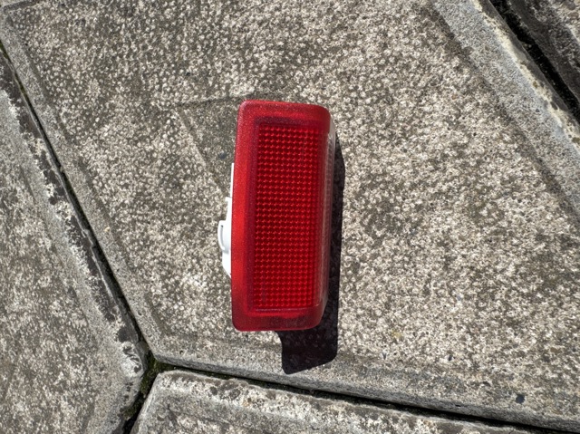 Лампа подсветки в двери A0028201901 MERCEDES
