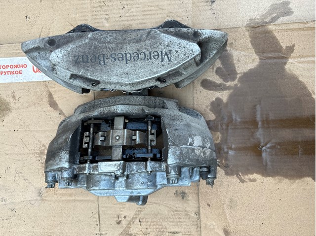 Суппорт тормозной, передний, правый A0114219898 MERCEDES