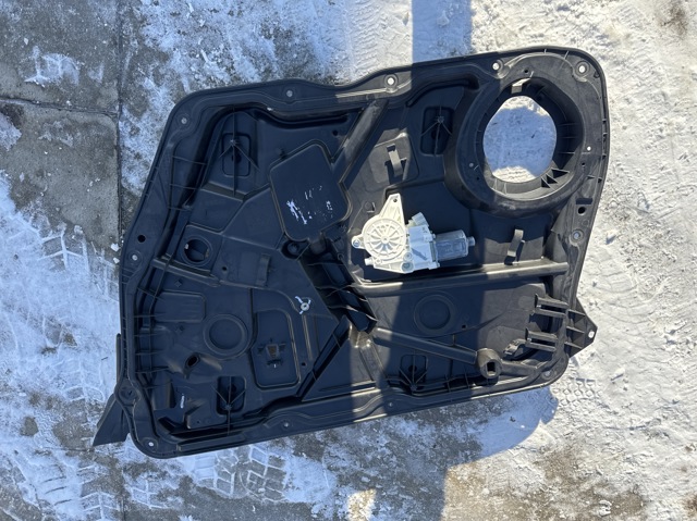 Механизм стеклоподъемника двери передней, правой A1667200279 MERCEDES