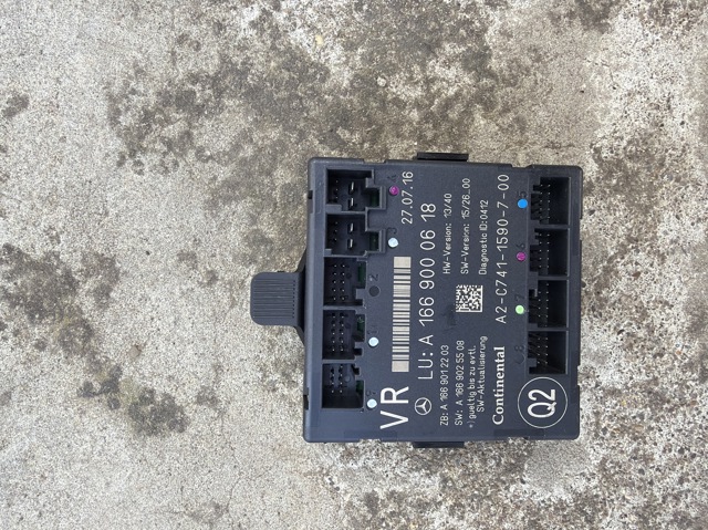 Блок комфорта передней двери A1669000618 MERCEDES