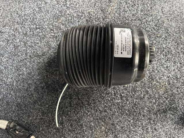 Пневмоподушка задняя A1673200025 MERCEDES