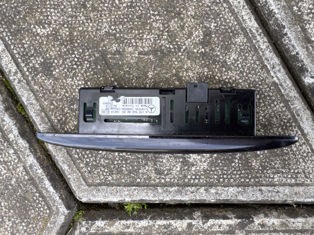 Дисплей парктроника A1725420023 MERCEDES