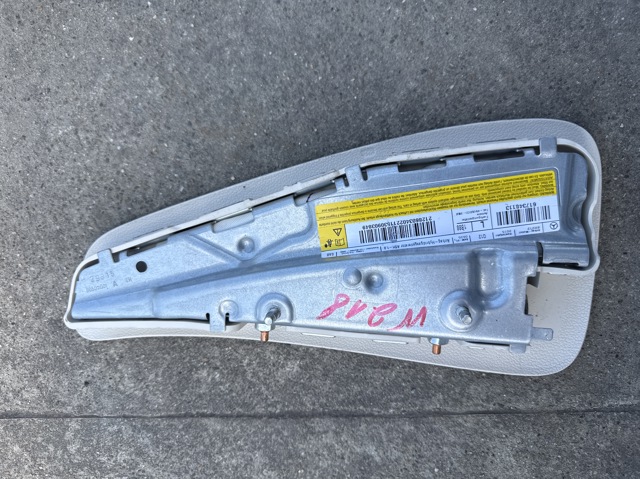 Подушка сиденья водителя (и переднего сиденья) A2128603402 MERCEDES