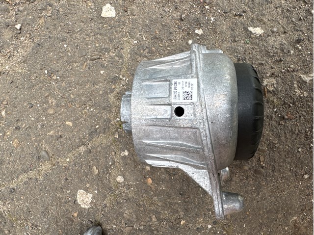 Правая подушка двигателя A2132403300 MERCEDES
