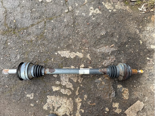 Полуось задняя, правая A2133502611 MERCEDES