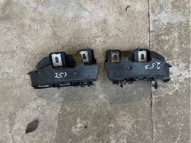 Крепление бамера правое A2538801003 MERCEDES