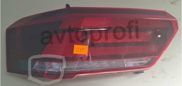 Задняя левая внешняя фара 10A945095B VAG