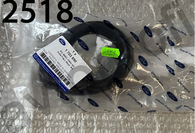Ободок (окантовка) фары противотуманной правой 1703890 FORD