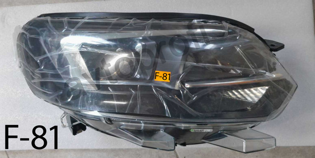 Фара комбинированная, передняя 260105567R RENAULT